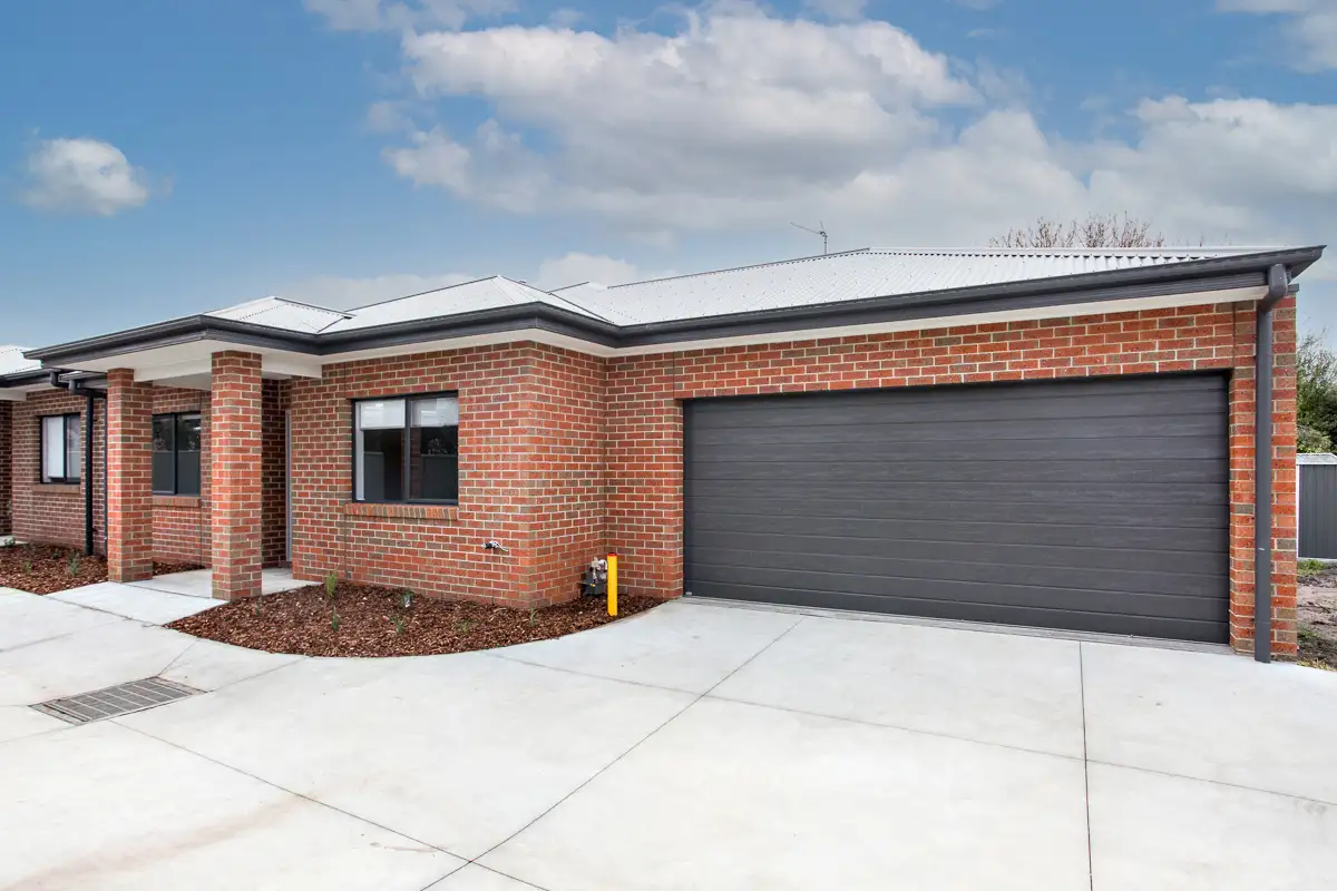 Main view of Homely house listing, 2/110 Leith Street, Redan VIC 3350
