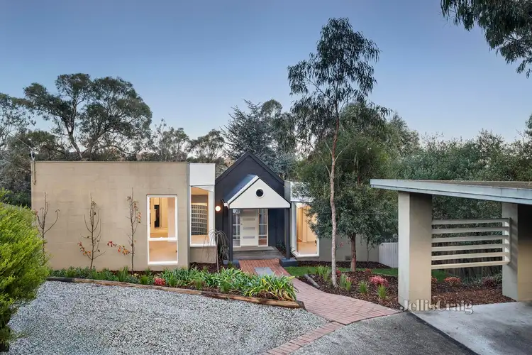 25 Snowball Road, Eltham North VIC 3095