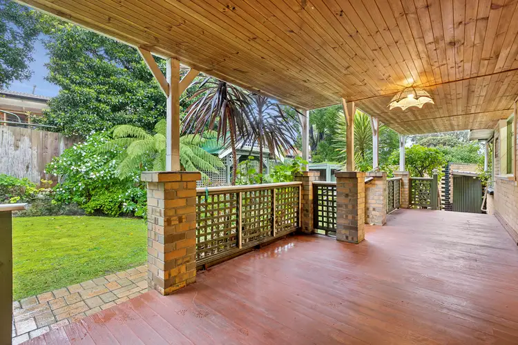 Second view of Homely house listing, 4 Warren Court, Mount Waverley VIC 3149