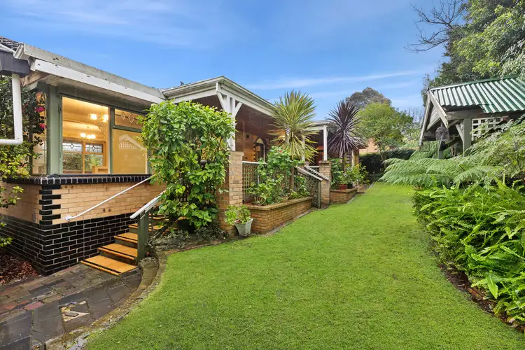 Sixth view of Homely house listing, 4 Warren Court, Mount Waverley VIC 3149