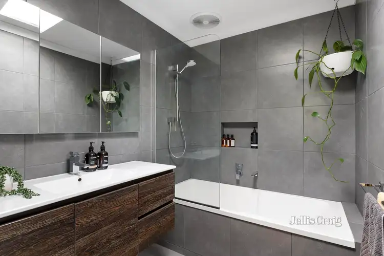 Fourth view of Homely unit listing, 2/14 Koitaki Court, Heidelberg West VIC 3081