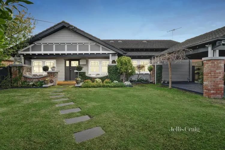 15 Elimatta Road, Carnegie VIC 3163