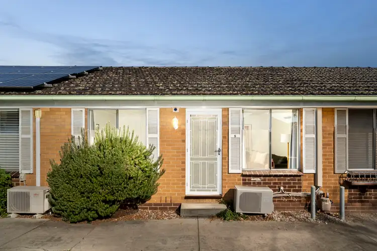 5 Govan Court