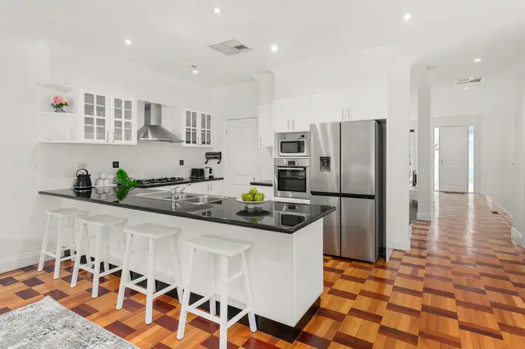 Sixth view of Homely townhouse listing, 2/6 Bernborough Avenue, Balwyn VIC 3103