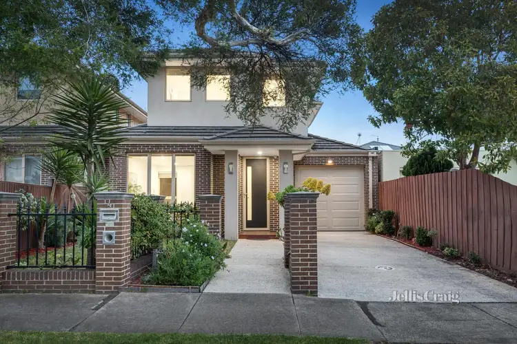 4 Roselyn Crescent, Bentleigh East VIC 3165