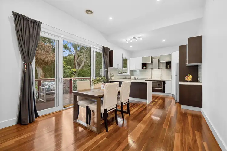 Fifth view of Homely townhouse listing, 2/15 Therese Avenue, Mount Waverley VIC 3149