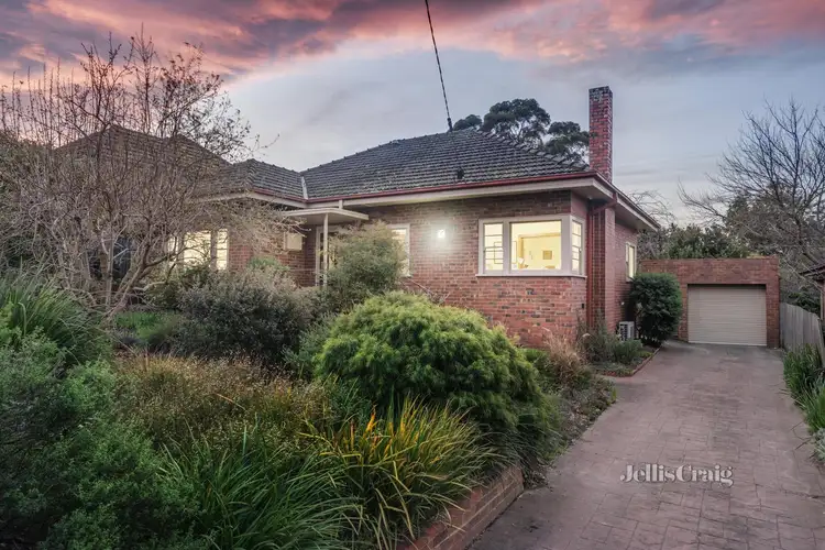 16 Darvall Street, Rosanna VIC 3084