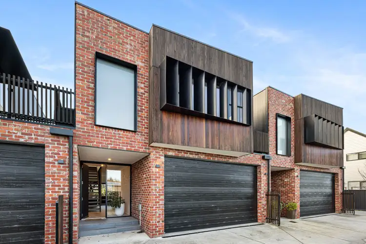 Main view of Homely house listing, 3/811A Doveton Street, Soldiers Hill VIC 3350