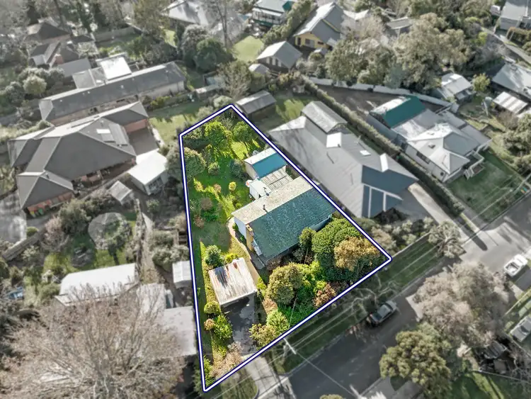 Second view of Homely house listing, 5 St James Avenue, Montrose VIC 3765