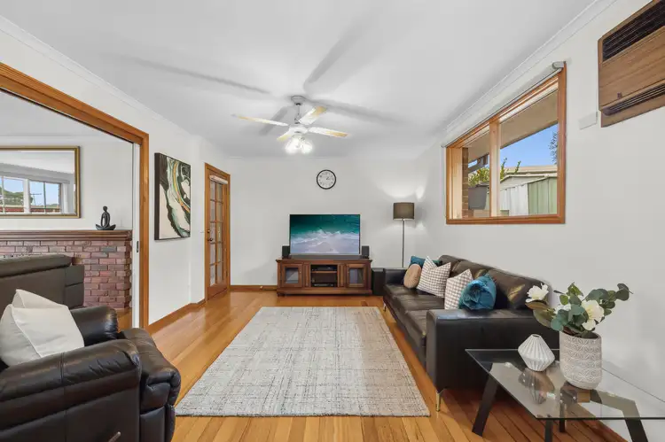 Second view of Homely house listing, 3 Nagle Court, Mount Waverley VIC 3149