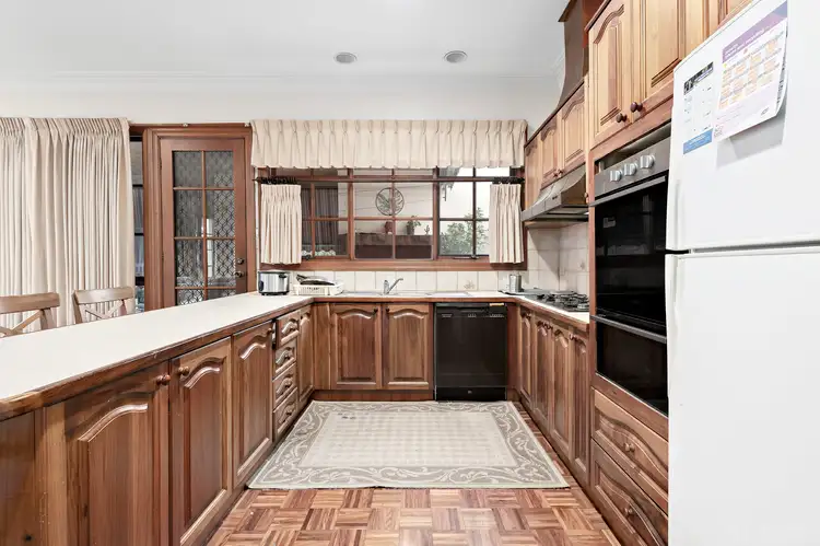 Fifth view of Homely house listing, 3 Newbury Close, Templestowe Lower VIC 3107