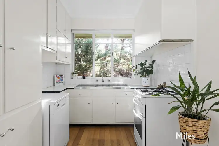 Third view of Homely apartment listing, 6/105 Locksley Road, Ivanhoe VIC 3079