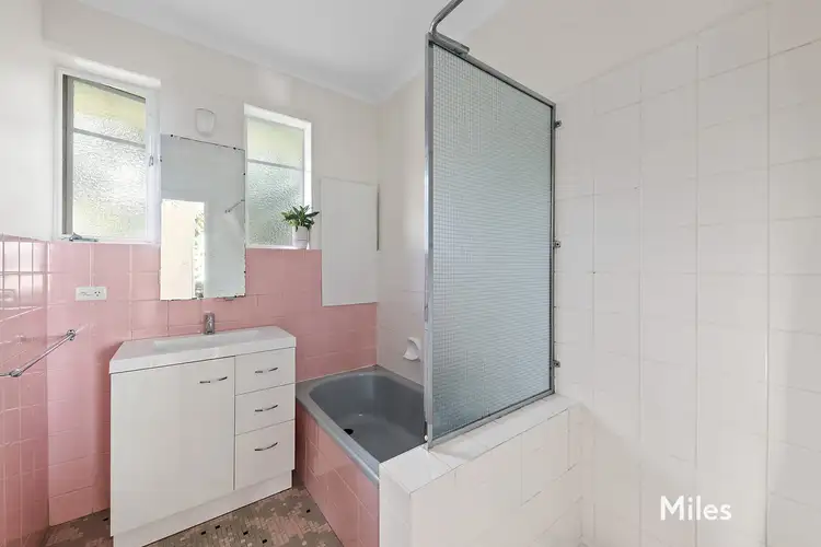 Sixth view of Homely apartment listing, 6/105 Locksley Road, Ivanhoe VIC 3079