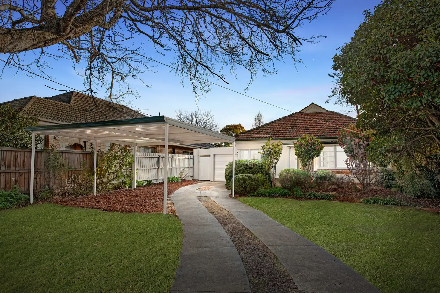 Main view of Homely house listing, 5 Edmonds Avenue, Ashwood VIC 3147