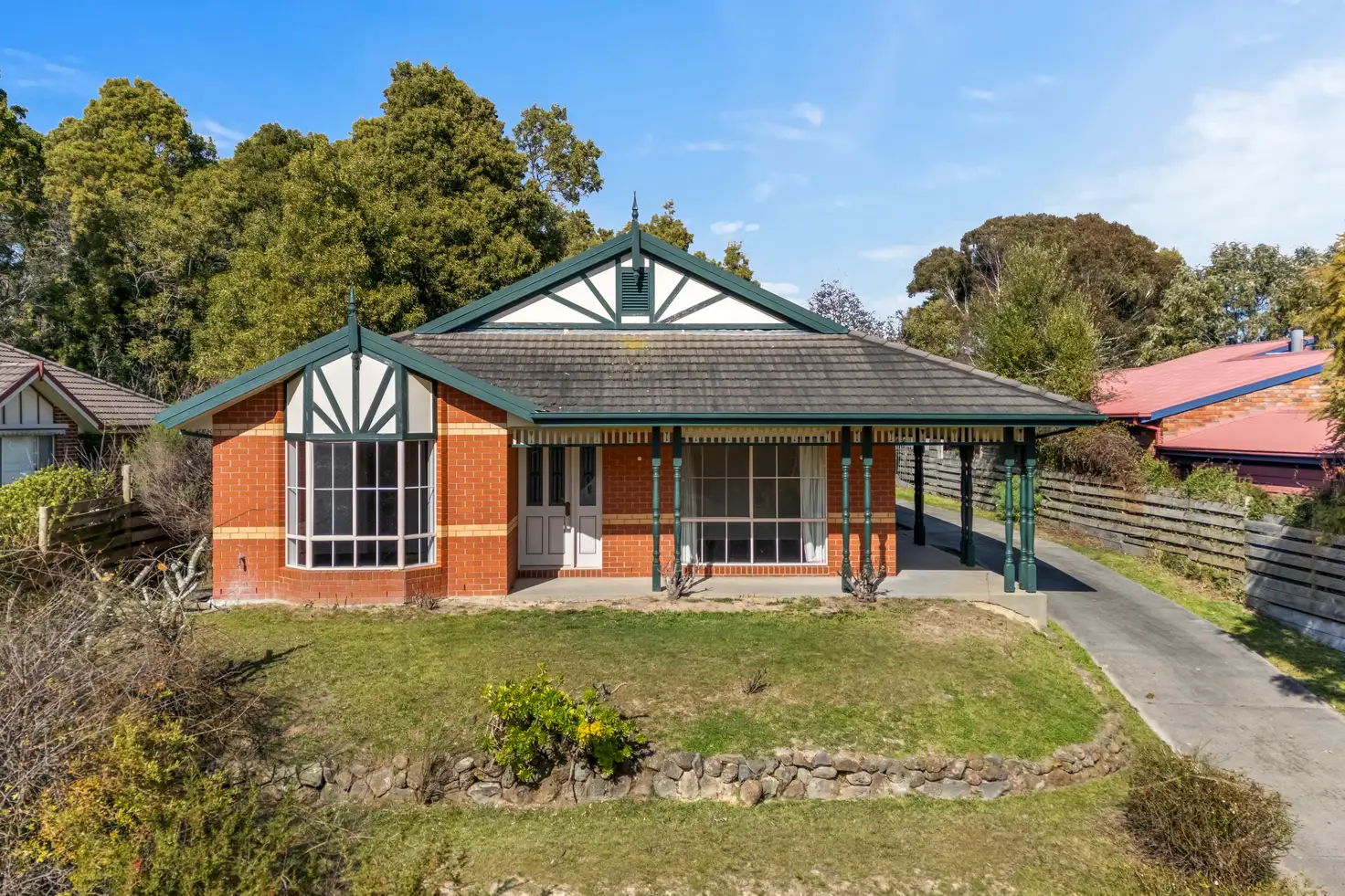 Main view of Homely unit listing, 32 Wattletree Drive, Mount Helen VIC 3350