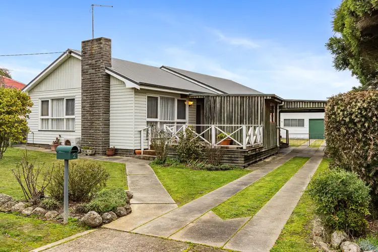 Main view of Homely house listing, 2 Parker Street, Beaufort VIC 3373