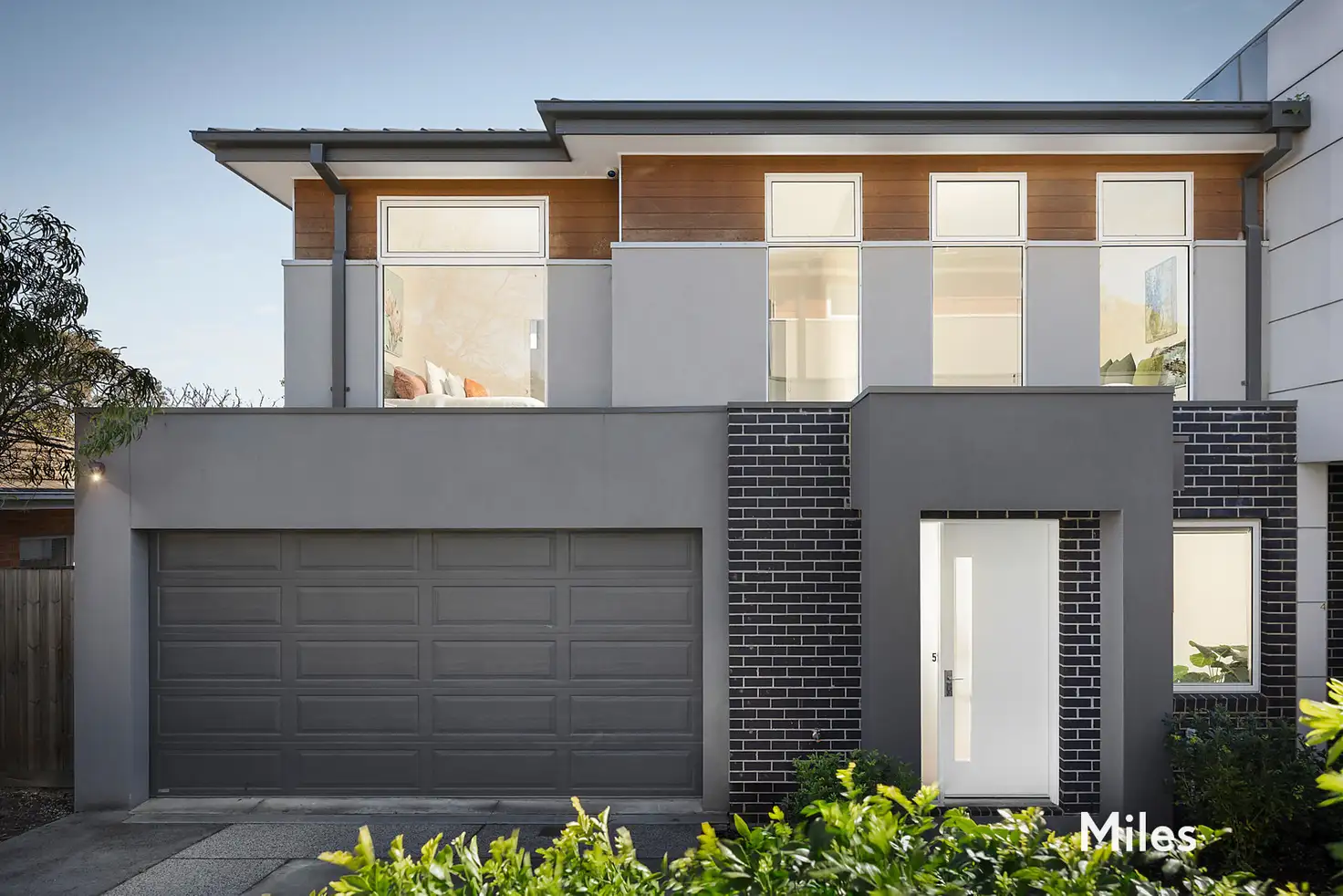 Main view of Homely townhouse listing, 5/17 Linden Avenue, Ivanhoe VIC 3079