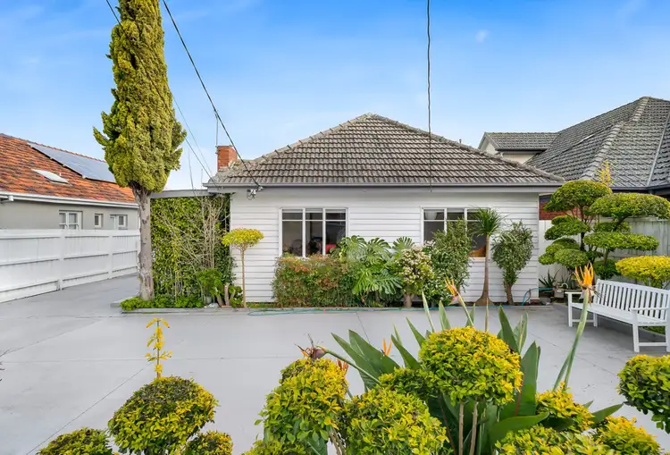 5 Dundee Avenue, Chadstone VIC 3148