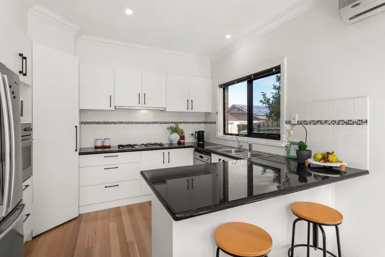 Third view of Homely townhouse listing, 2/2 Jacqueline Road, Mount Waverley VIC 3149