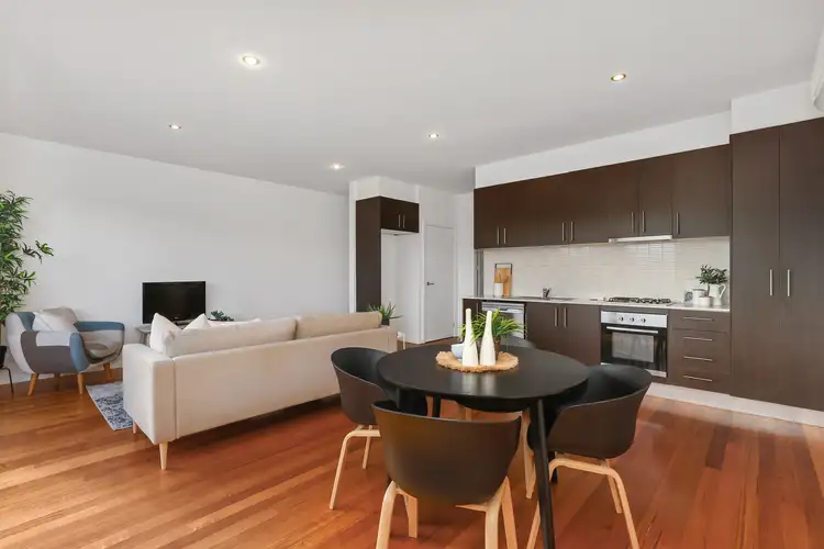 Second view of Homely unit listing, 2/2 McCracken Avenue, Pascoe Vale VIC 3044