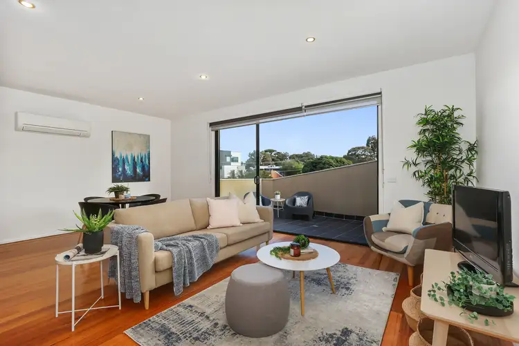 Third view of Homely unit listing, 2/2 McCracken Avenue, Pascoe Vale VIC 3044