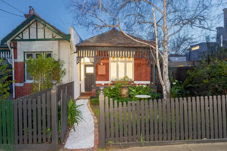 13 Meredith Street, Elwood VIC 3184