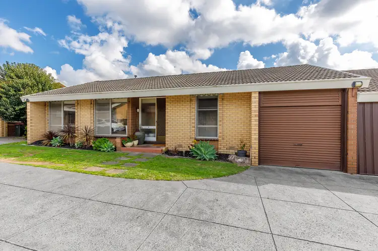 Main view of Homely unit listing, 9/122 Atherton Road, Oakleigh VIC 3166