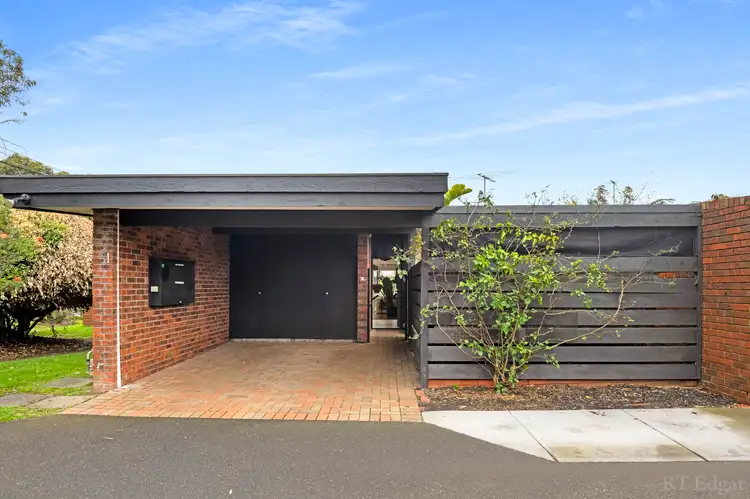 Second view of Homely unit listing, 1/139 Mount Eliza Way, Mount Eliza VIC 3930