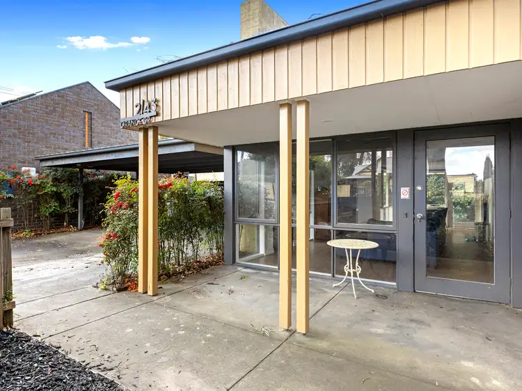 2/43 Orange Grove, Bayswater VIC 3153