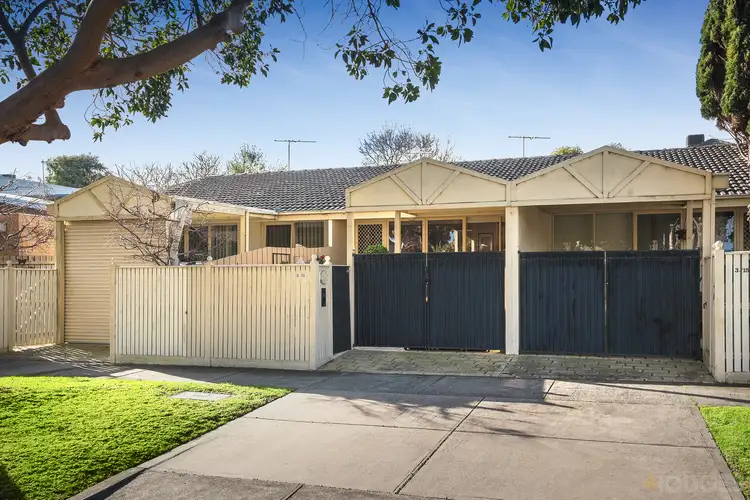 2/15 Bourke Street, Mentone VIC 3194