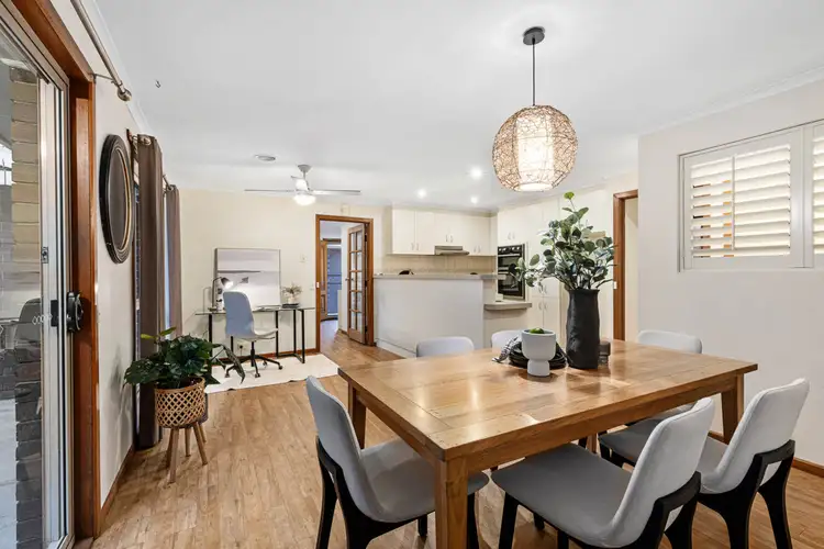 6 Brompton Place, Alfredton VIC 3350