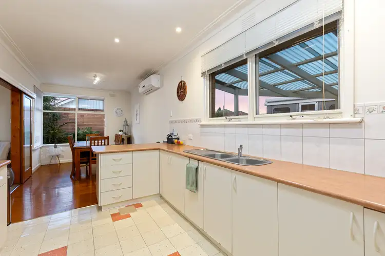 Fifth view of Homely house listing, 8 Browns Parade, Wendouree VIC 3355