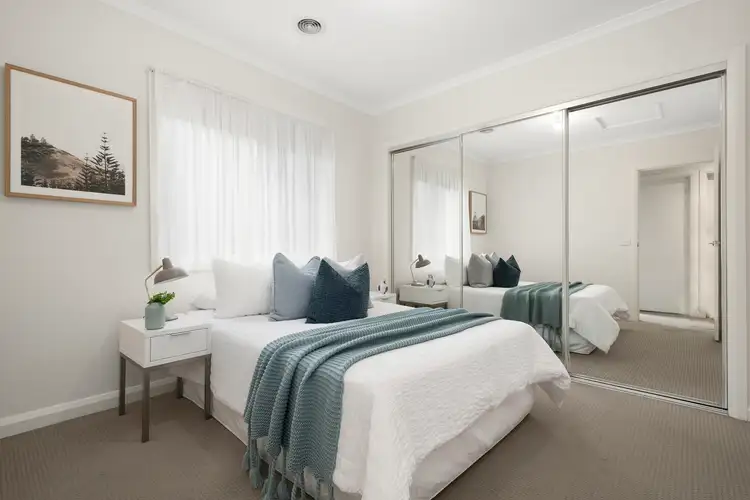 Sixth view of Homely townhouse listing, 2/33 Kincumber Drive, Glen Waverley VIC 3150