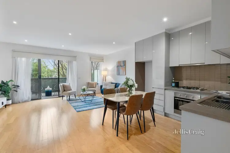 9/250 Neerim Road, Carnegie VIC 3163