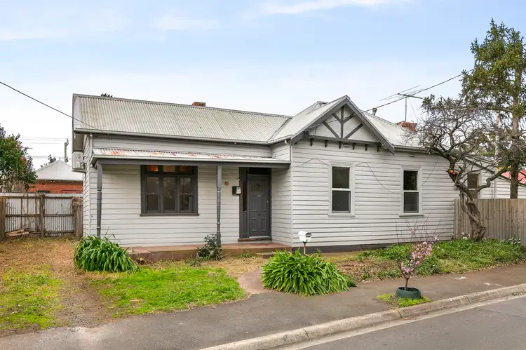 4 Sandown Road, Ascot Vale VIC 3032