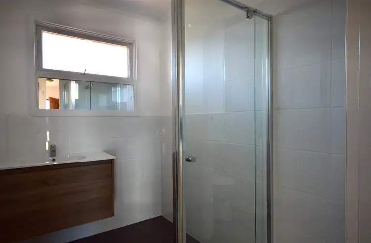 Fourth view of Homely unit listing, 2/11 Jetty Road, Rosebud VIC 3939