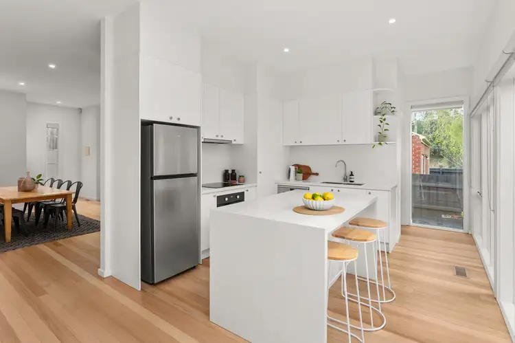 Main view of Homely townhouse listing, 2/555 Waverley Road, Malvern East VIC 3145