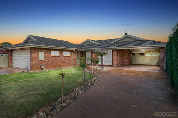 32 Montpellier Drive, Werribee VIC 3030
