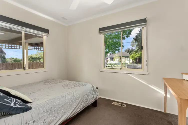 Fifth view of Homely unit listing, 1/23 Jindabyne Avenue, Chadstone VIC 3148