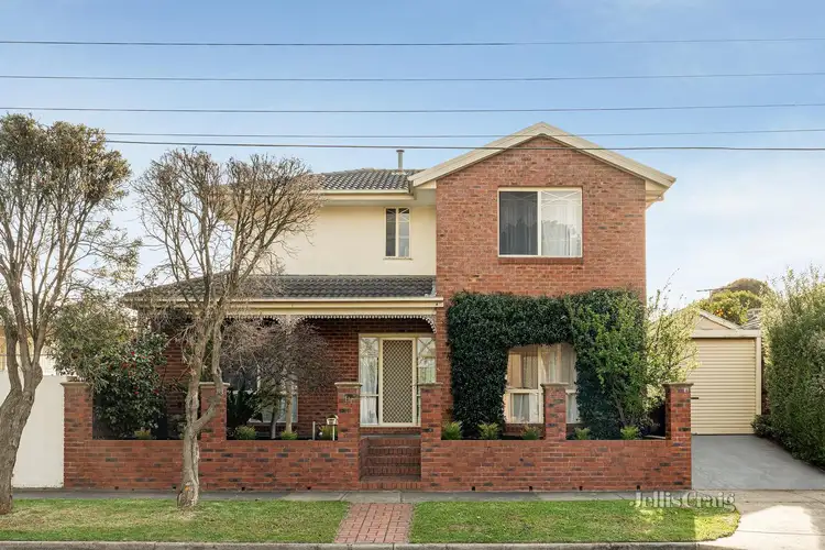 1A Tenham Grove, Cheltenham VIC 3192