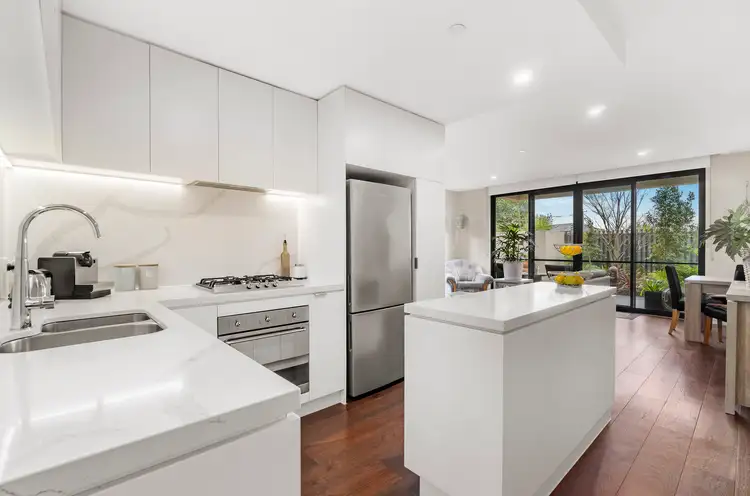 Sixth view of Homely apartment listing, 10/33 Queens Avenue, Doncaster VIC 3108