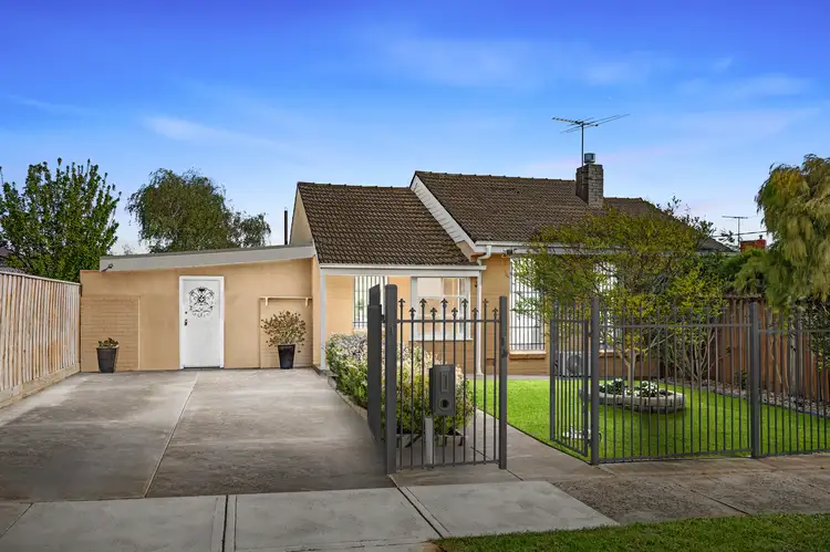 1 Tarakan Avenue, Ashburton VIC 3147
