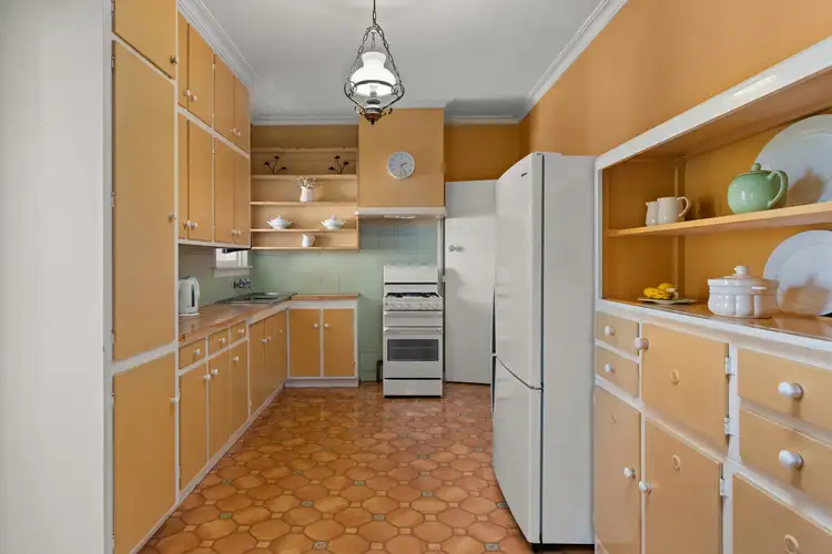 Sixth view of Homely house listing, 1 Tarakan Avenue, Ashburton VIC 3147