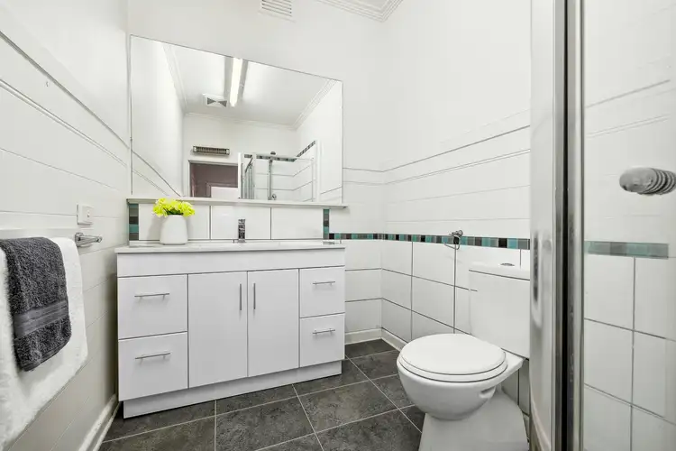 Sixth view of Homely house listing, 18 Poulter Street, Ashburton VIC 3147