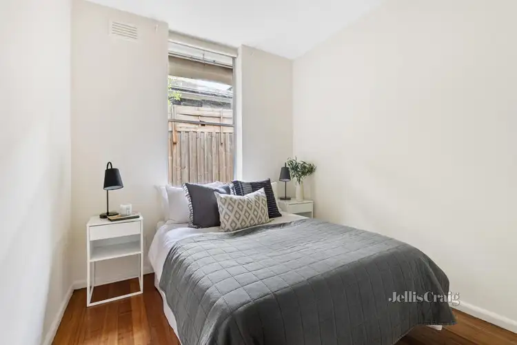 Fifth view of Homely apartment listing, 2/10 Maleela Grove, Rosanna VIC 3084