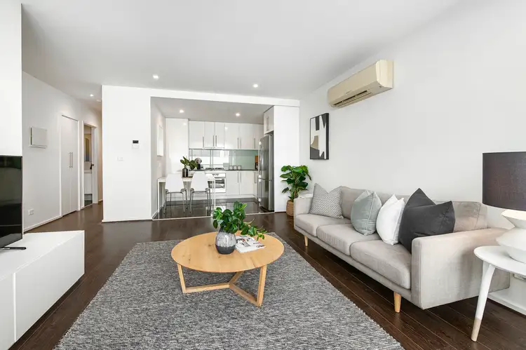 2A Montrose Place