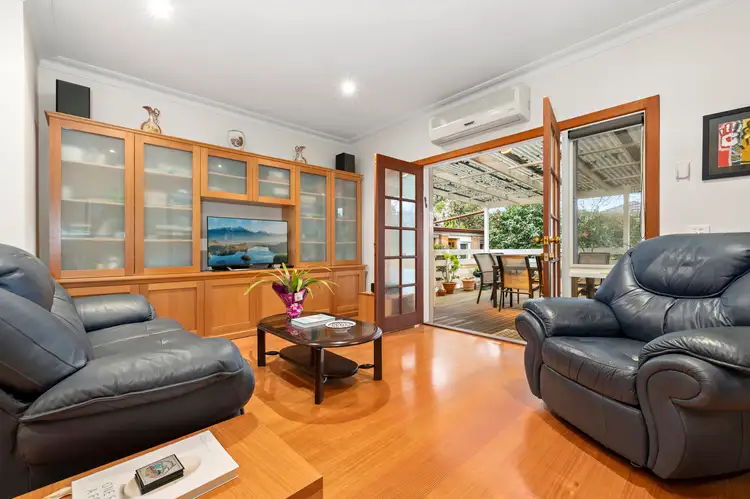 Second view of Homely house listing, 27 London Street, Bentleigh VIC 3204