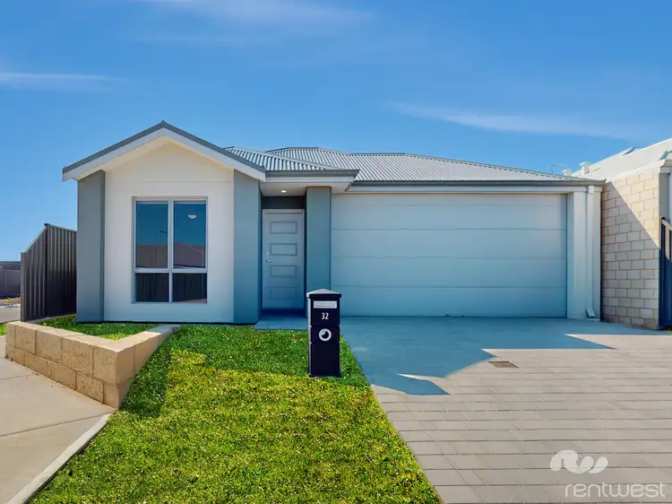 Main view of Homely house listing, 32 Whimbrel Grove, Eglinton WA 6034