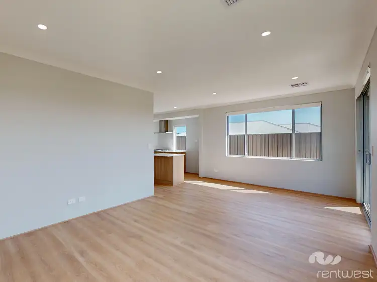 Fourth view of Homely house listing, 32 Whimbrel Grove, Eglinton WA 6034