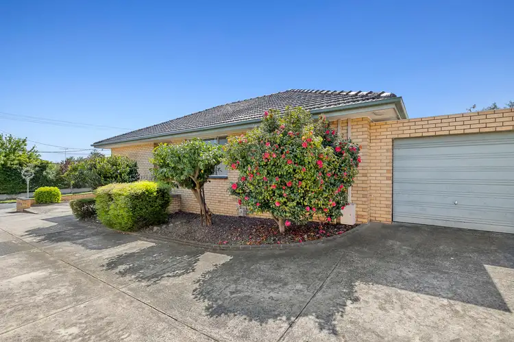Main view of Homely unit listing, 1/24 Alexander Avenue, Oakleigh East VIC 3166